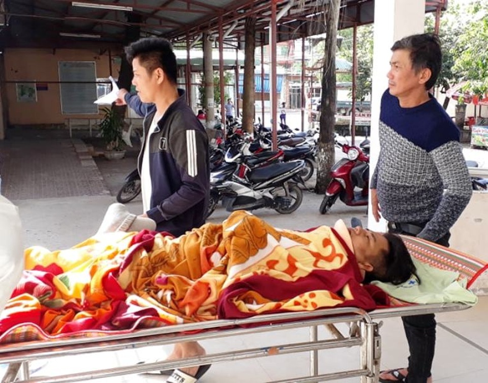 Vụ xe bán tải gây tai nạn liên hoàn, 7 người thương vong: Thêm 1 nạn nhân nguy kịch - 1 Vụ xe bán tải gây tai nạn liên hoàn, 7 người thương vong: Thêm 1 nạn nhân nguy kịch - 1