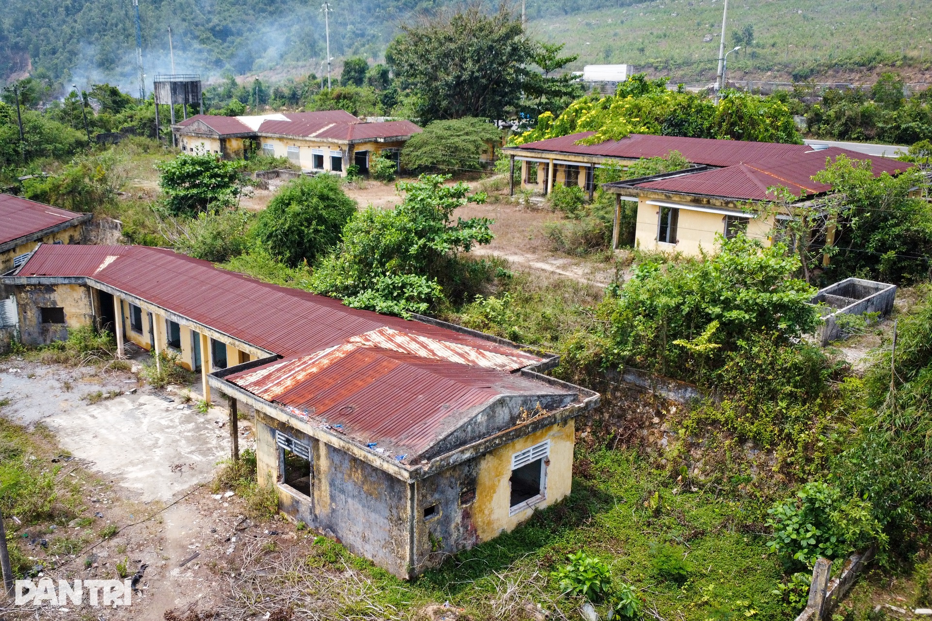 Trung tâm giá trị 0 đồng nằm hoang phế 10 năm trên đất vàng Đà Nẵng - 11 Trung tâm giá trị 0 đồng nằm hoang phế 10 năm trên đất vàng Đà Nẵng - 11