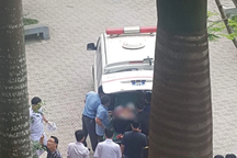 Nam sinh lớp 11 bị bạn chém trọng thương ở trường học