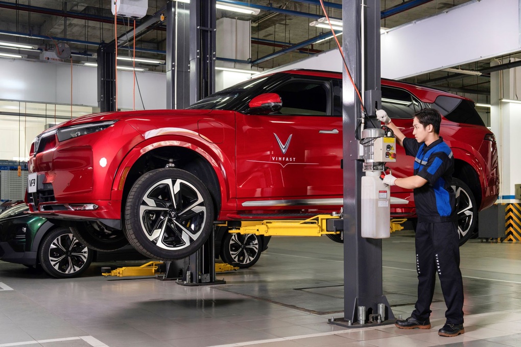 Người dùng đánh giá cao dịch vụ hậu mãi của VinFast - 2 Người dùng đánh giá cao dịch vụ hậu mãi của VinFast - 2