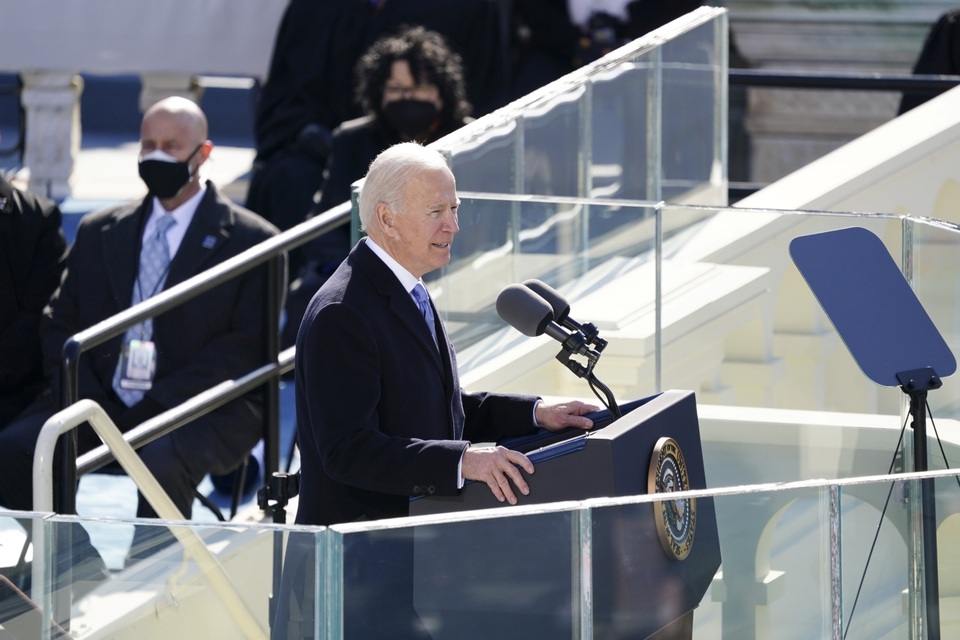 Những hình ảnh ấn tượng trong lễ nhậm chức của ông Biden - 22 Những hình ảnh ấn tượng trong lễ nhậm chức của ông Biden - 22
