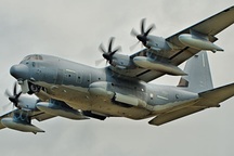 Sau tàu chiến, Mỹ đưa máy bay quân sự qua eo biển Đài Loan