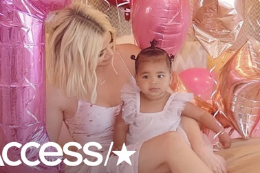 Khloe Kardashian & Tristan Thompson tổ chức sinh nhật cho con gái