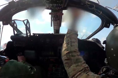 Trực thăng Nga tấn công lực lượng Ukraine ở Kursk