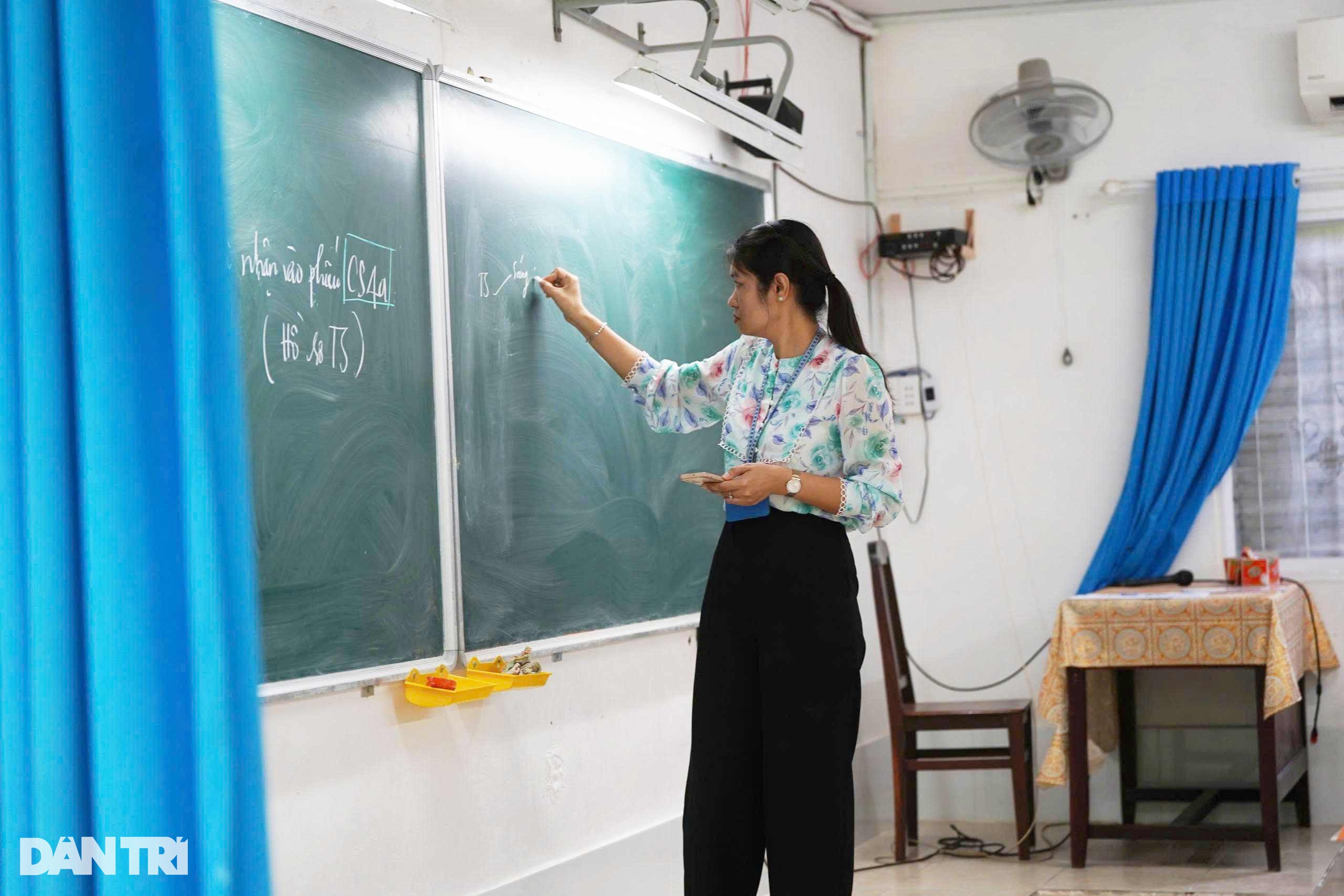 Thí sinh TPHCM tự tin bước vào kỳ thi lớp 10 “dễ thở” nhất nhiều năm qua - 6 Thí sinh TPHCM tự tin bước vào kỳ thi lớp 10 “dễ thở” nhất nhiều năm qua - 6