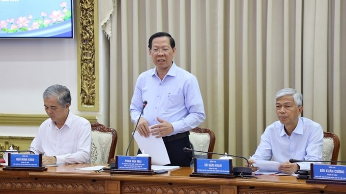 Chủ tịch UBND TP.HCM Phan Văn Mãi phát biểu chỉ đạo tại phiên họp. (Ảnh: TT Báo chí TP.HCM).