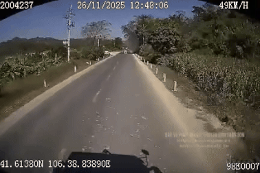 Tạm giữ tài xế ô tô 7 chỗ lấn làn tông xe đầu kéo khiến 4 người chết