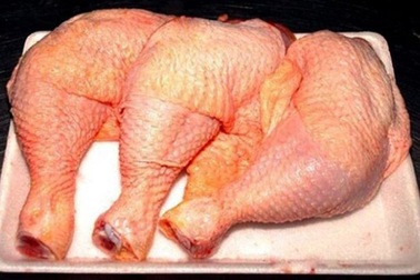 Chuyện lạ: Giữa mùa dịch cúm, gà Mỹ vẫn “tung tăng” vào Việt Nam