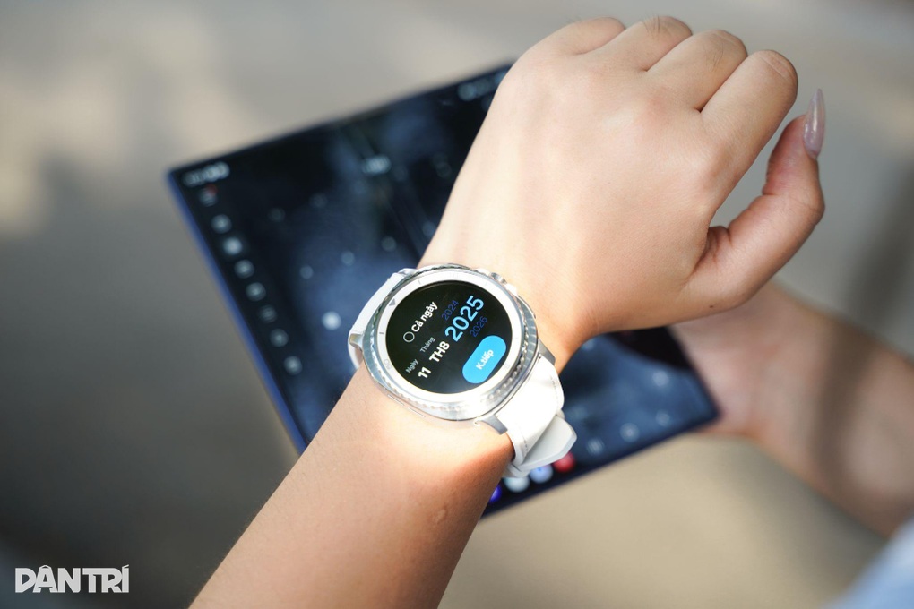 Đánh giá đồng hồ Samsung Galaxy Watch 8 Classic  - 3