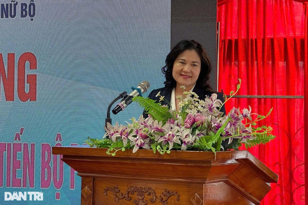 Bồi dưỡng nghiệp vụ công tác Vì sự tiến bộ phụ nữ năm 2024 - 1 Bồi dưỡng nghiệp vụ công tác Vì sự tiến bộ phụ nữ năm 2024 - 1