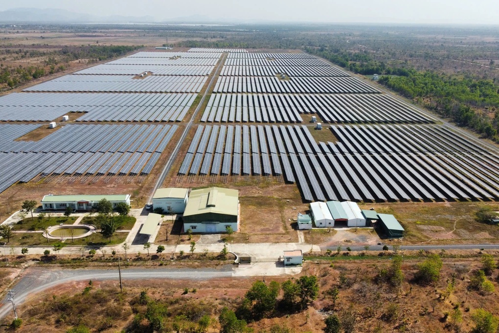 Vụ điện mặt trời: Bộ Công an đề nghị Đắk Lắk cung cấp thông tin 38 cán bộ - 1 Vụ điện mặt trời: Bộ Công an đề nghị Đắk Lắk cung cấp thông tin 38 cán bộ - 1