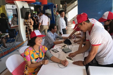 Vì sao phải nhớ chỉ số huyết áp như nhớ số tuổi của mình?