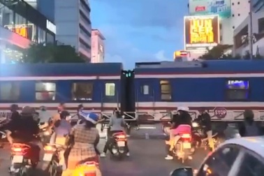 Tai nạn tàu hỏa ở TPHCM, một người tử vong