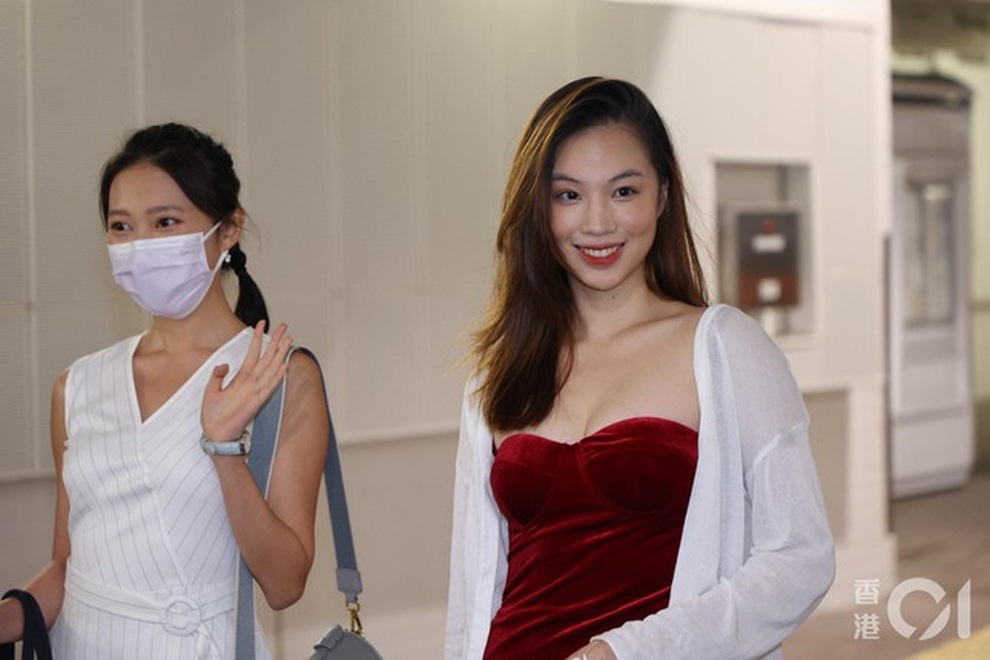 Nhan sắc thí sinh Hoa hậu Hồng Kông 2021 gây thất vọng - 10 Nhan sắc thí sinh Hoa hậu Hồng Kông 2021 gây thất vọng - 10
