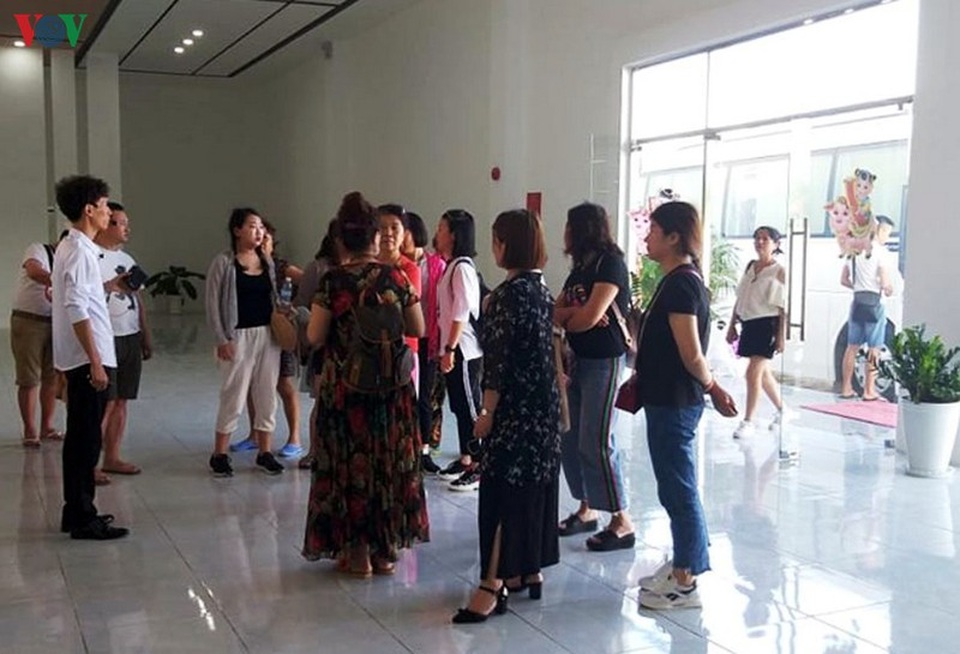 Khánh Hòa thu hồi 6 thẻ hướng dẫn viên du lịch quốc tế vì dùng bằng giả - 1 Khánh Hòa thu hồi 6 thẻ hướng dẫn viên du lịch quốc tế vì dùng bằng giả - 1