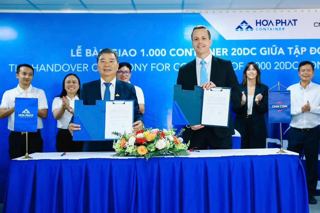 Hòa Phát bàn giao 1.000 container cho hãng tàu CMA CGM - 1 Hòa Phát bàn giao 1.000 container cho hãng tàu CMA CGM - 1