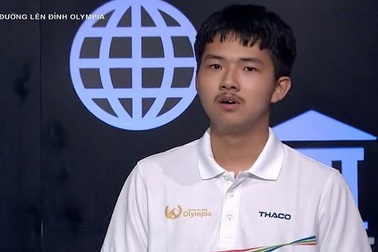 Nam sinh chuyên Nguyễn Huệ lội ngược dòng, giành vé thi Quý Olympia