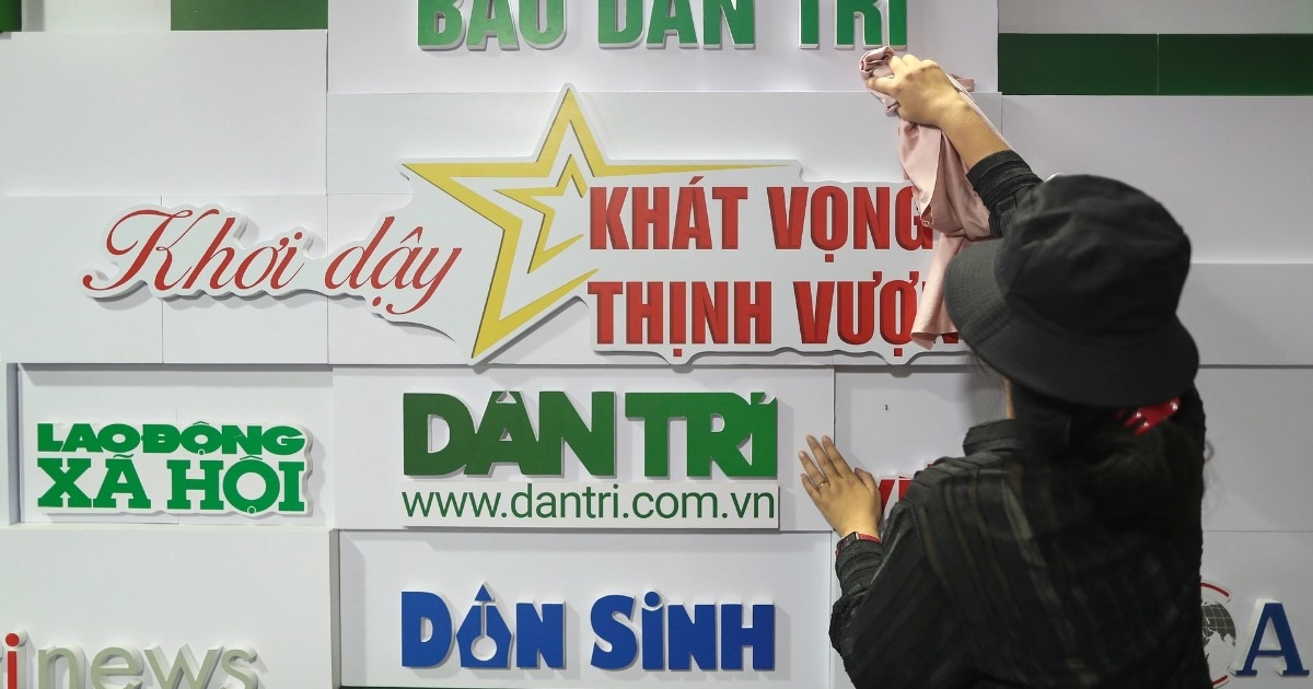 Báo chí chuyển mình: Đa dạng hóa nguồn thu để thích ứng kỷ nguyên mới