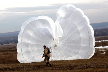 Lính dù Nga tập lớn nhất trong 20 năm