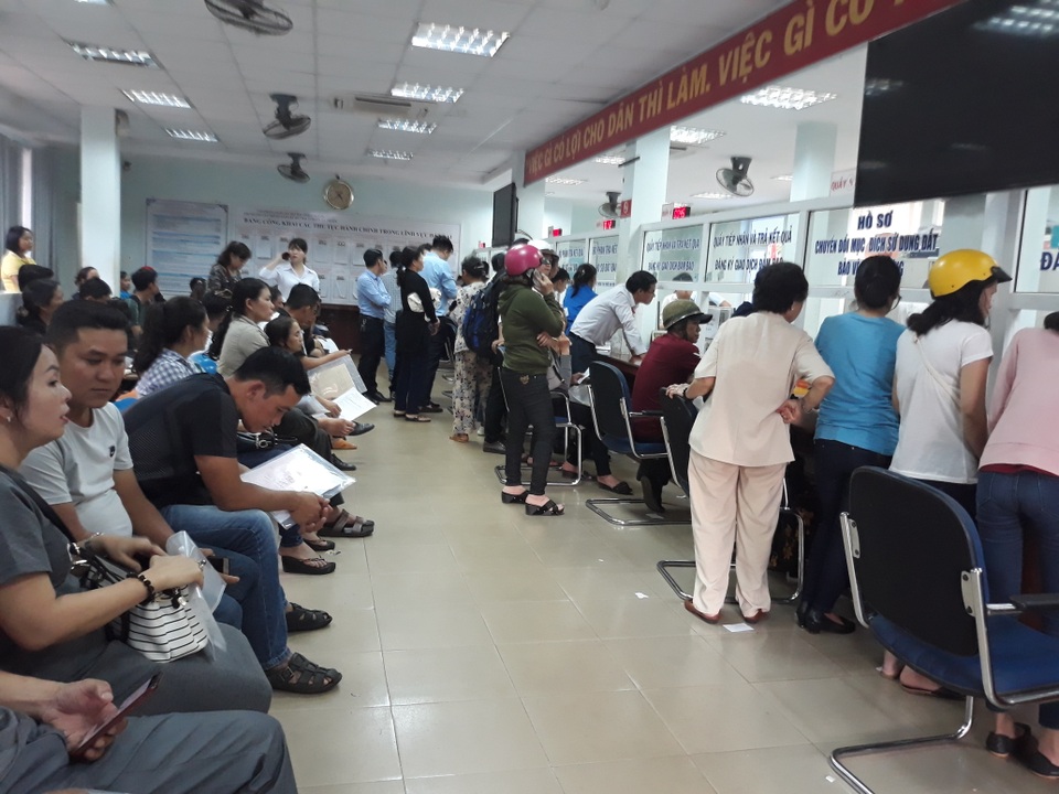 Hàng trăm hồ sơ của dân ùn ứ vì quyết định “kỳ lạ” của UBND tỉnh Đắk Lắk - 1 Hàng trăm hồ sơ của dân ùn ứ vì quyết định “kỳ lạ” của UBND tỉnh Đắk Lắk - 1