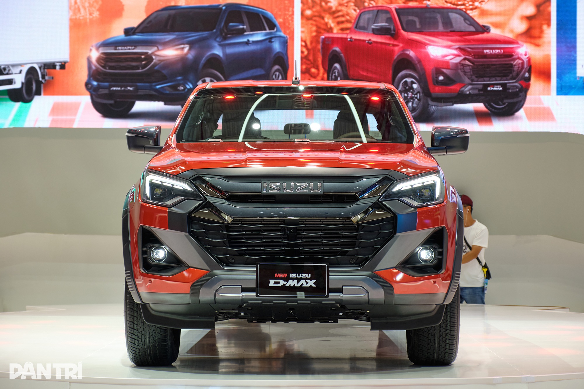 View - Isuzu D-Max 2024 ra mắt: Giá từ 650 triệu đồng, vẫn chưa có công nghệ ADAS | Báo Dân trí