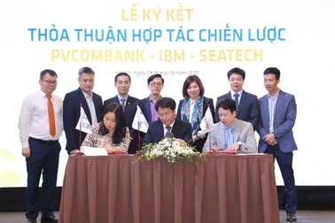 PVcomBank ký thỏa thuận hợp tác chiến lược với IBM và SEATECH về chuyển đổi số