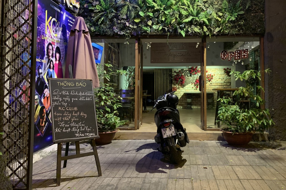Phố Bùi Viện chưa từng có một đêm “sống chậm” như thế - 21 Phố Bùi Viện chưa từng có một đêm “sống chậm” như thế - 21