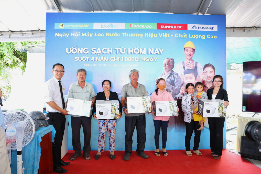 Điện máy Xanh mang máy lọc nước về tận nơi cho bà con - 4 Điện máy Xanh mang máy lọc nước về tận nơi cho bà con - 4