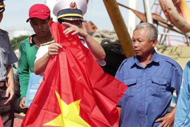 Quyết liệt chống khai thác hải sản trái phép tại vùng biển nước ngoài