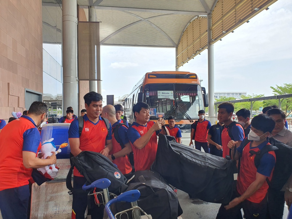 U22 Việt Nam lên đường về nước, kết thúc hành trình SEA Games 32 - 4 U22 Việt Nam lên đường về nước, kết thúc hành trình SEA Games 32 - 4