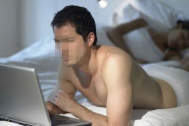 Thủ đoạn tống tiền đại gia bằng "ảnh nóng" qua cắt ghép ở TPHCM