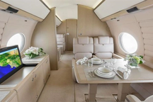 Tim Cook đến Việt Nam đi chuyên cơ riêng, tại sao không đi máy bay thường?