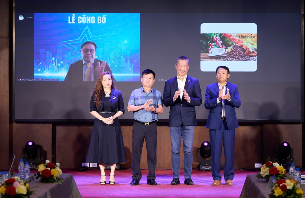 Ra mắt Hội đồng điều hành mô hình Toàn cảnh Kinh tế tư nhân - 2 Ra mắt Hội đồng điều hành mô hình Toàn cảnh Kinh tế tư nhân - 2