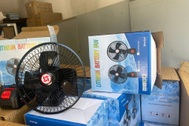 Hơn 1.800 quạt điện nhập lậu được lực lượng chức năng Hà Nội phát hiện