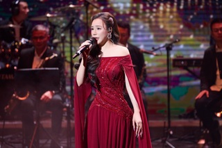 Hồ Quỳnh Hương sau cưới: Hay khoe ông xã, nói về mối quan hệ với nhà chồng - 10