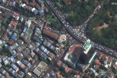 Hình ảnh biểu tình phản đối đảo chính ở Myanmar qua vệ tinh