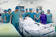 Tình trạng các bệnh nhân nhận "món quà sự sống" của chàng trai 20 tuổi