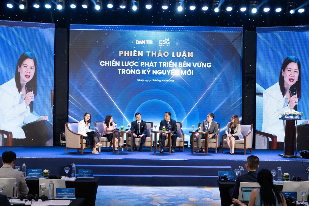 Diễn đàn ESG Việt Nam: Kết nối và định hình tương lai bền vững - 2 Diễn đàn ESG Việt Nam: Kết nối và định hình tương lai bền vững - 2
