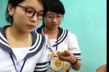 Kỳ Duyên lộ mặt mộc, giọng hát mộc trong clip quay cùng các bạn