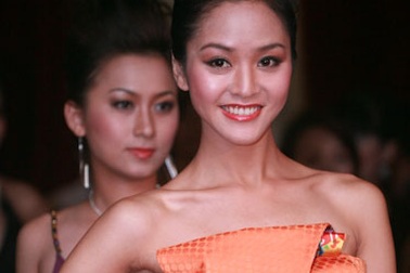 Top 5 HHTGNV Phan Thị Lý thấy mình như "Lọ Lem bước ra phố"