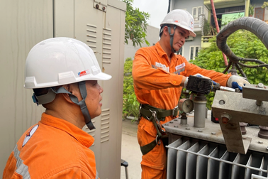 Đề xuất đưa cả khoản lỗ của EVN vào giá điện, Bộ Công Thương giải thích gì?