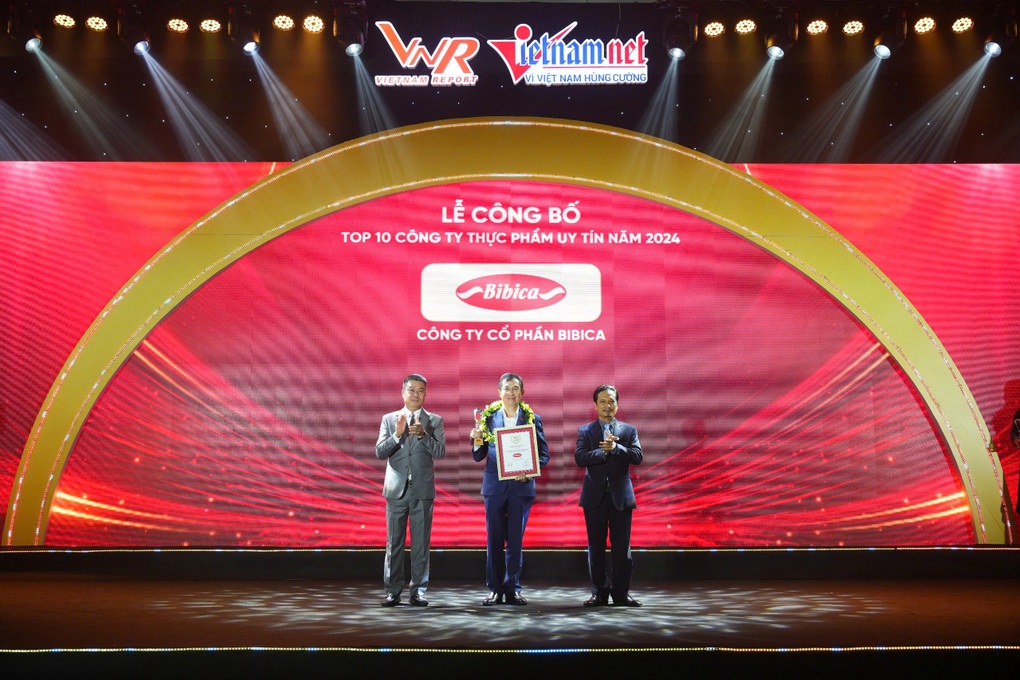 Bibica 7 lần liên tiếp vinh danh Top 10 công ty thực phẩm uy tín - 1 Bibica 7 lần liên tiếp vinh danh Top 10 công ty thực phẩm uy tín - 1