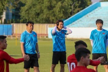 Báo Thái Lan: "HLV Gong Oh Kyun học theo lối đá của ông Park"