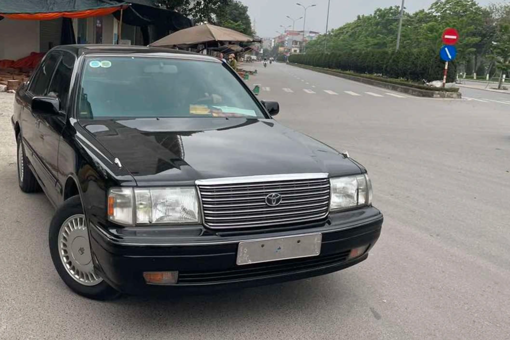 Đấu giá 4 ô tô Toyota Crown của Văn phòng Chính phủ: Diễn biến bất ngờ - 4 Đấu giá 4 ô tô Toyota Crown của Văn phòng Chính phủ: Diễn biến bất ngờ - 4