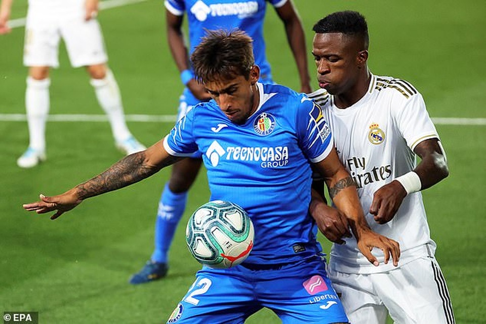Ramos lập công, Real Madrid hạ Getafe và hơn Barcelona 4 điểm - 5 Ramos lập công, Real Madrid hạ Getafe và hơn Barcelona 4 điểm - 5