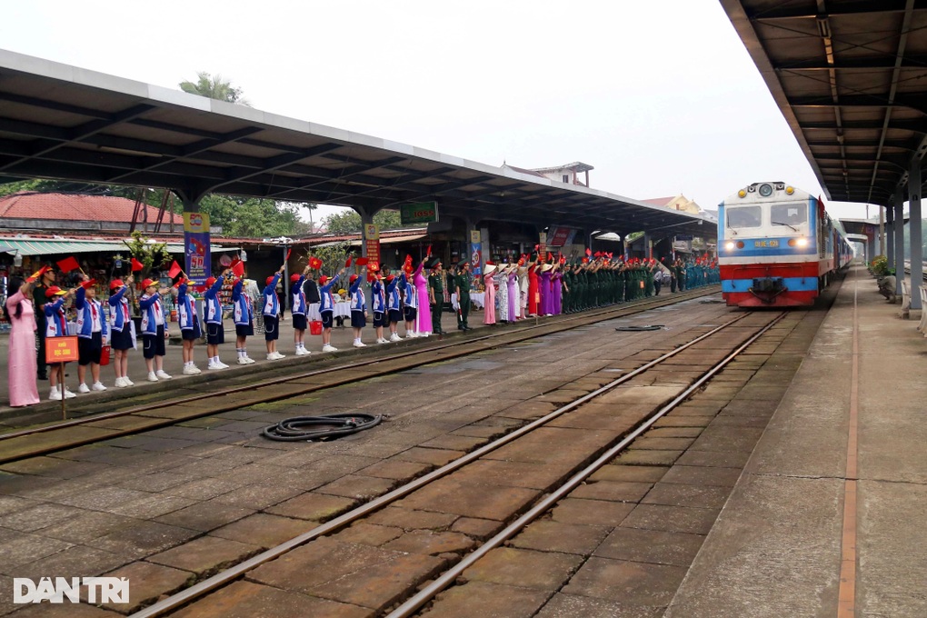 Đề xuất điều chỉnh giờ tàu hỏa, đáp ứng nhu cầu của cán bộ sau sáp nhập - 1 Đề xuất điều chỉnh giờ tàu hỏa, đáp ứng nhu cầu của cán bộ sau sáp nhập - 1