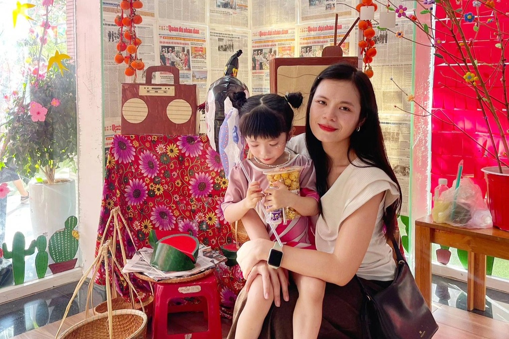Dùng tiền lì xì của con mua bò, mẹ trẻ bất ngờ nhận lãi lớn - 1