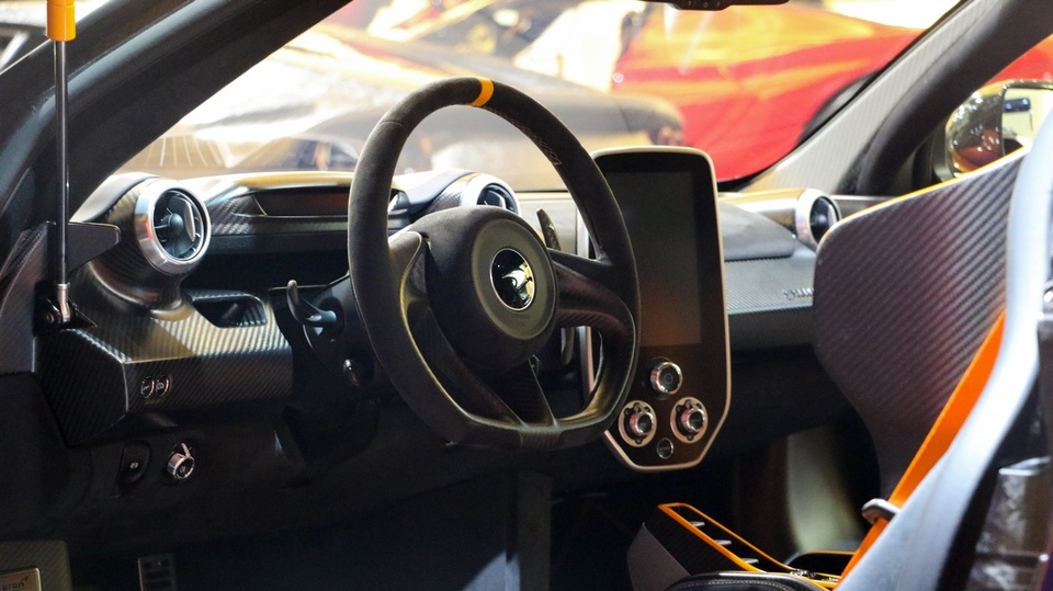 Bí ẩn một chiếc siêu xe McLaren Senna sơn đổi màu - 21 Bí ẩn một chiếc siêu xe McLaren Senna sơn đổi màu - 21