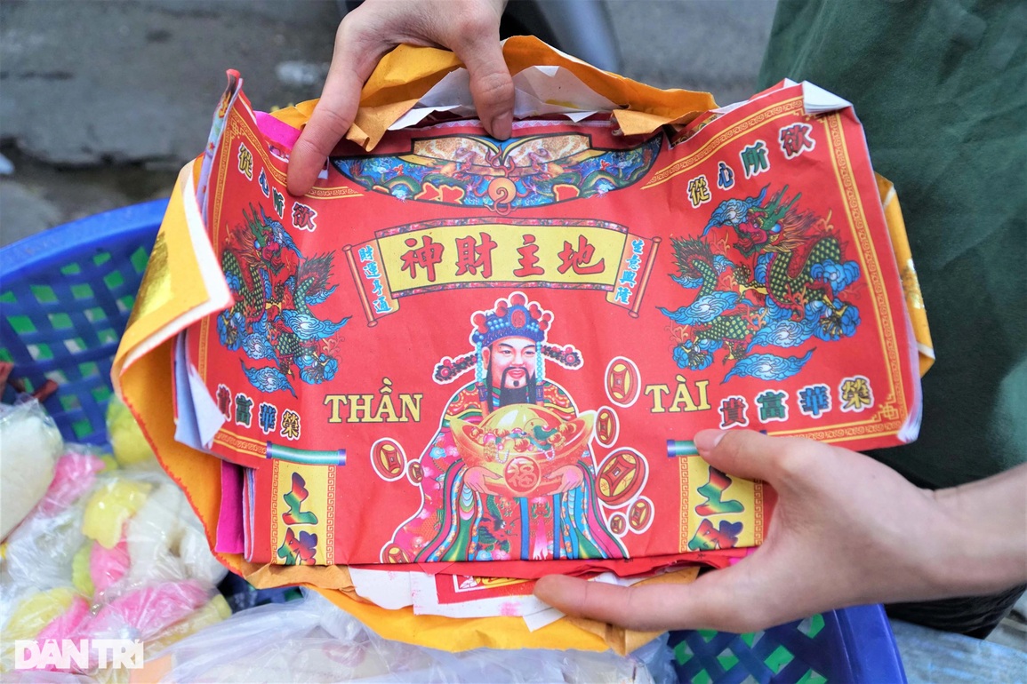 Cá lóc nướng, heo quay đắt như tôm tươi ngày vía Thần Tài - 8 Cá lóc nướng, heo quay đắt như tôm tươi ngày vía Thần Tài - 8
