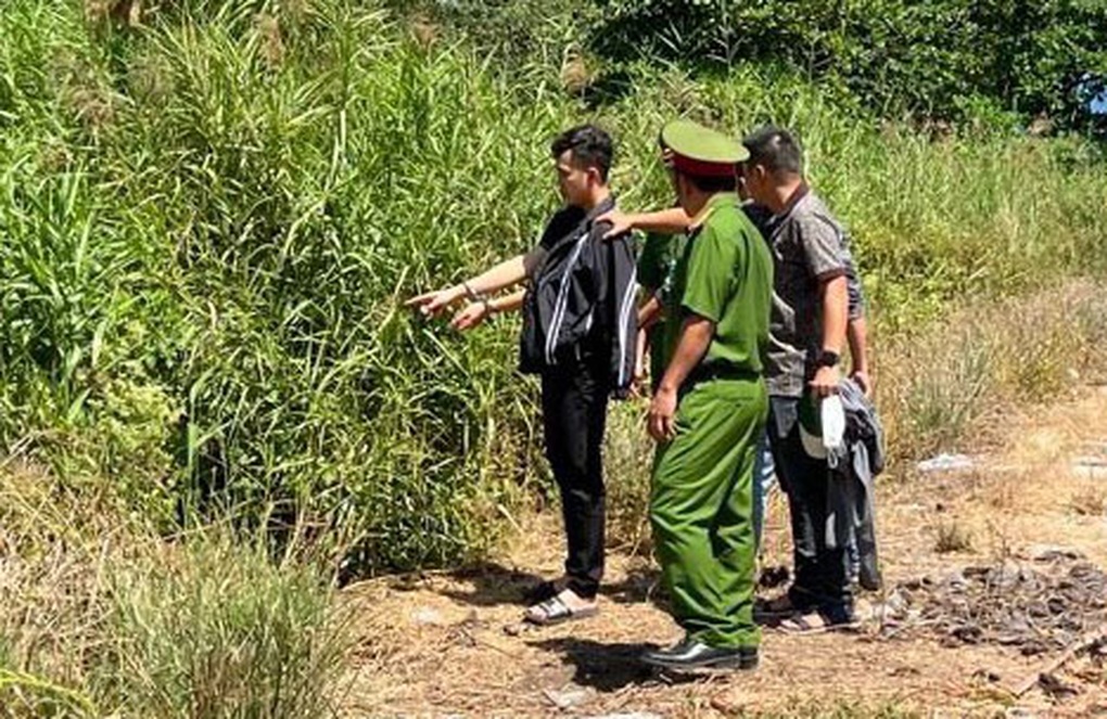 Hành động bất thường vạch trần kẻ sát nhân, hiếp dâm cô gái ở TP Thủ Đức - 2 Hành động bất thường vạch trần kẻ sát nhân, hiếp dâm cô gái ở TP Thủ Đức - 2